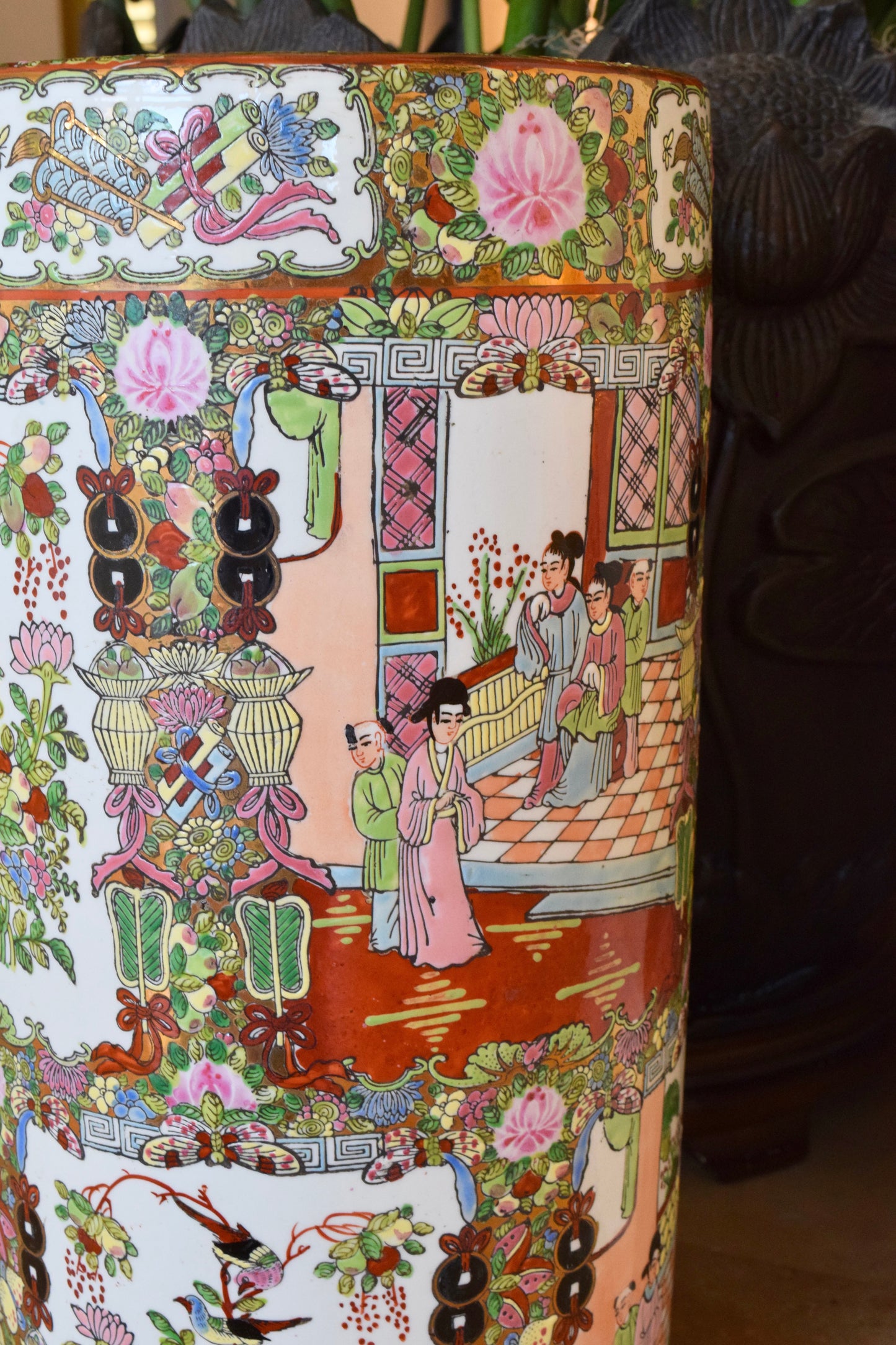 Chinese Famille Rose Porcelain Umbrella Stand
