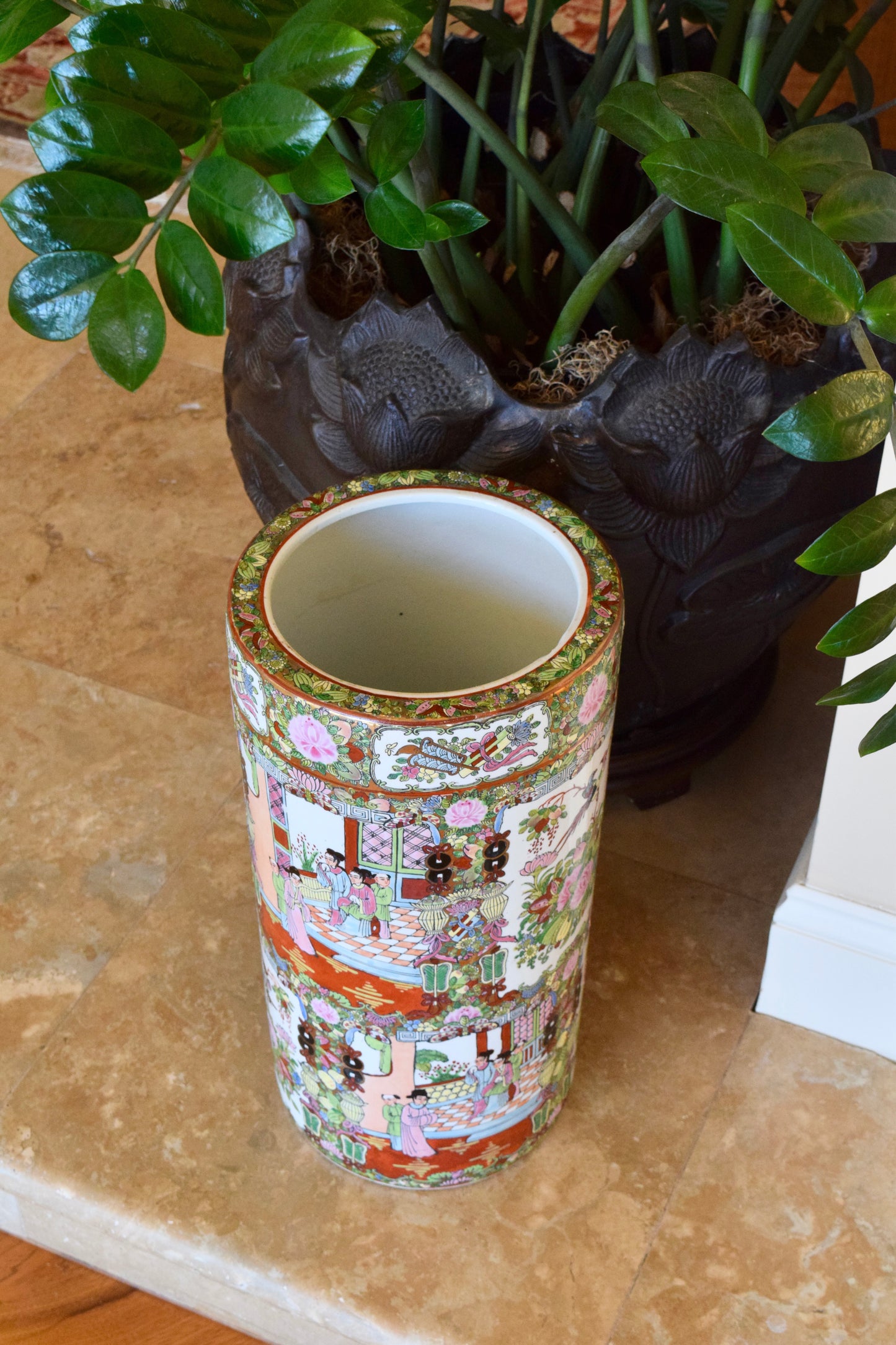 Chinese Famille Rose Porcelain Umbrella Stand