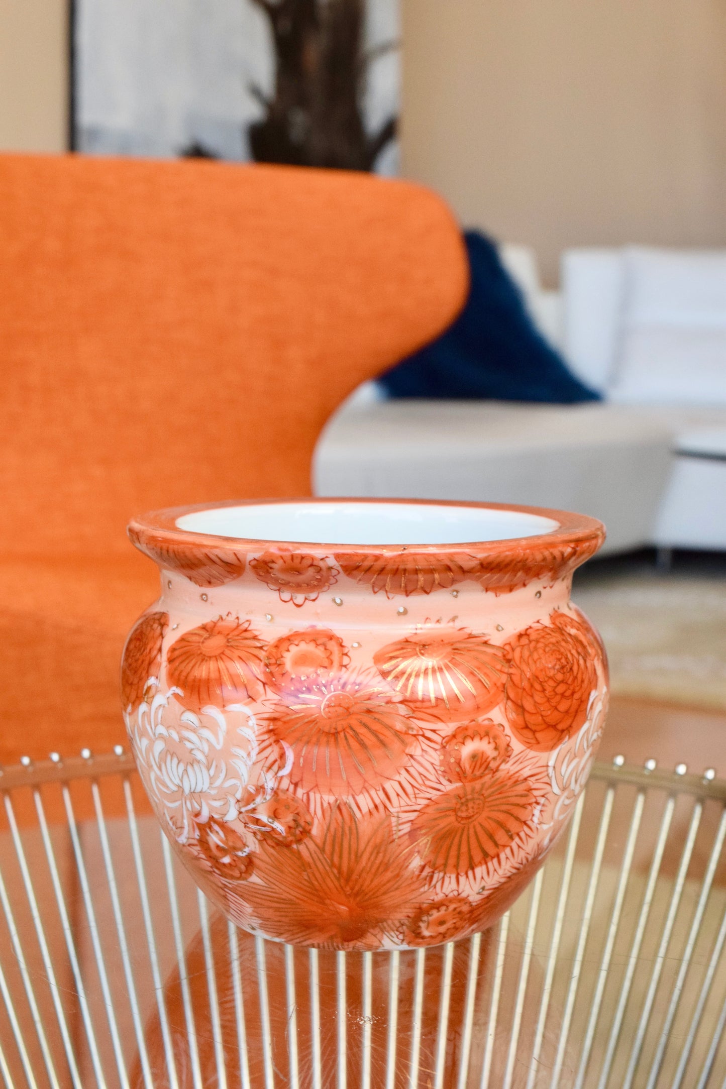 Japanese Kutani Coral-Glazed Bowl