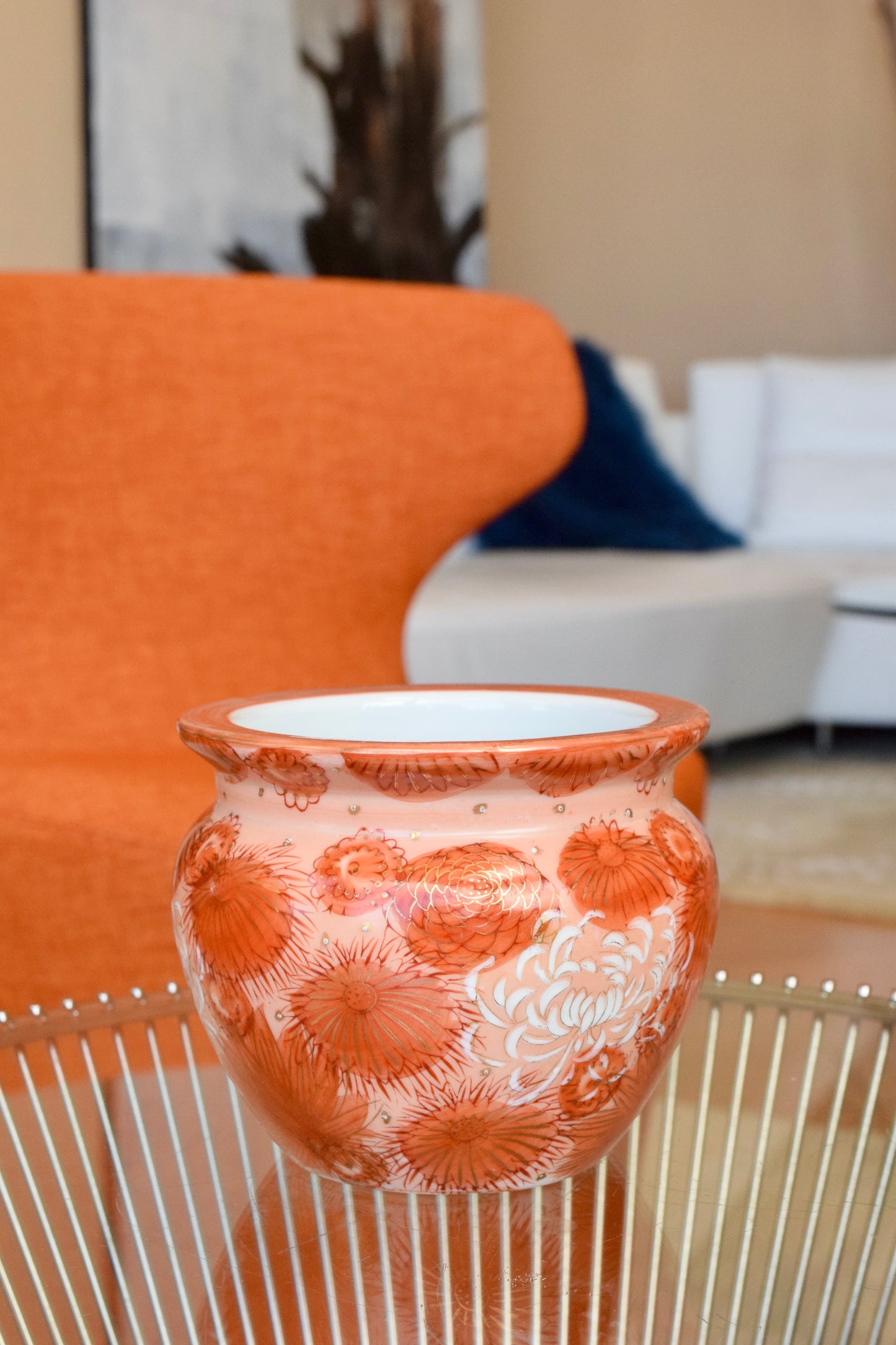 Japanese Kutani Coral-Glazed Bowl
