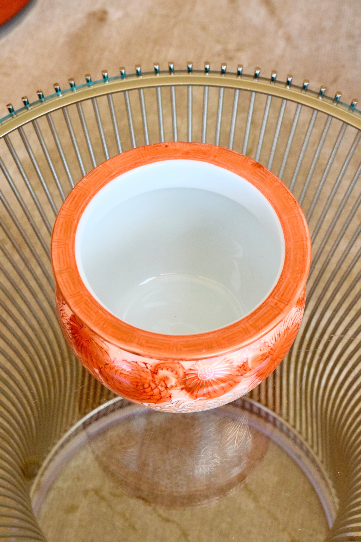 Japanese Kutani Coral-Glazed Bowl