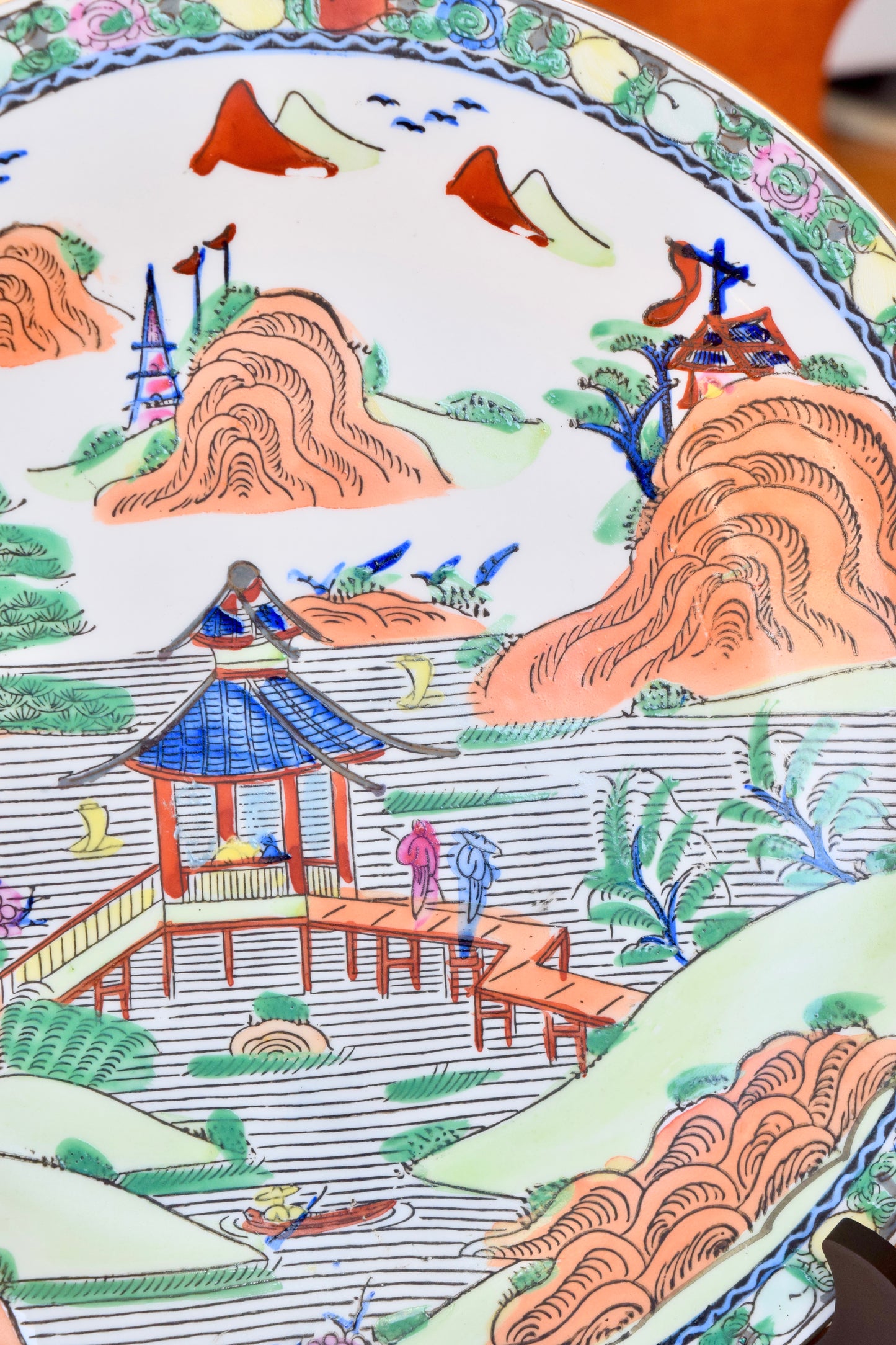 Chinese Decorative Plate "Pavilion in Summer"