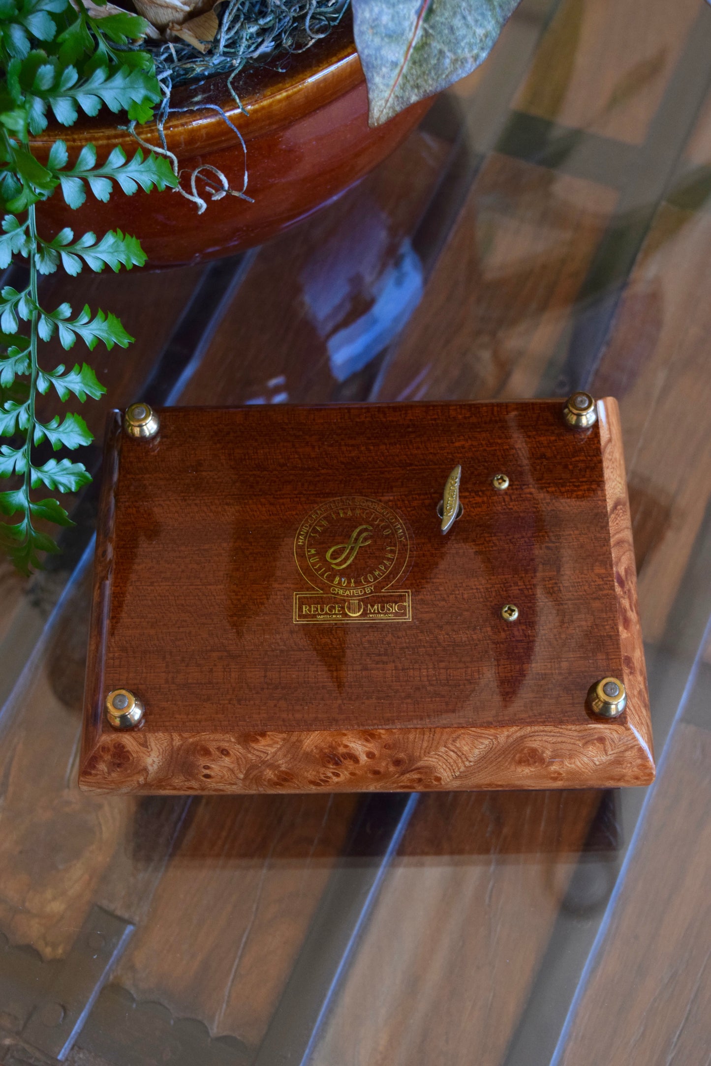 Italian Sorrento Inlaid Hummingbird Musical Box