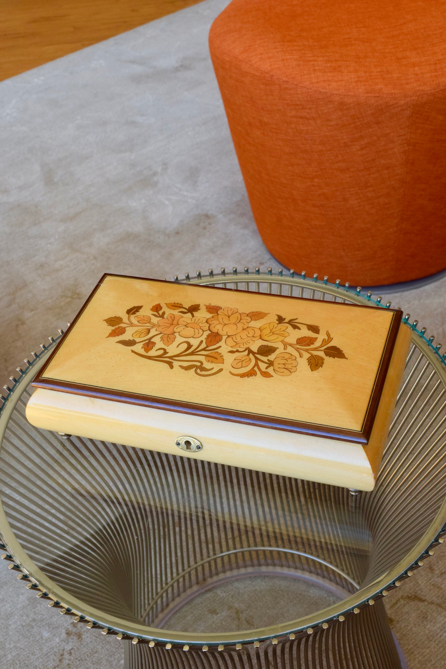 Italian Sorrento Inlaid Floral Bouquet Musical Box