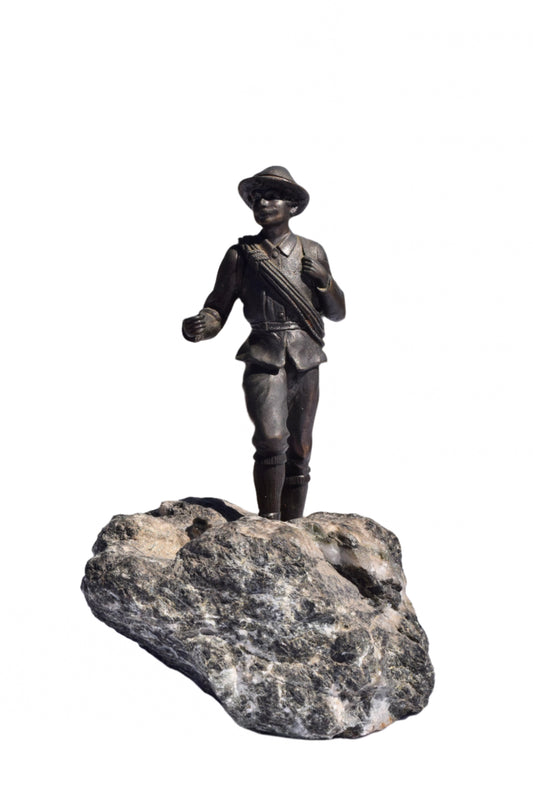 Continental Bronze Young Hunter on Mineral Base