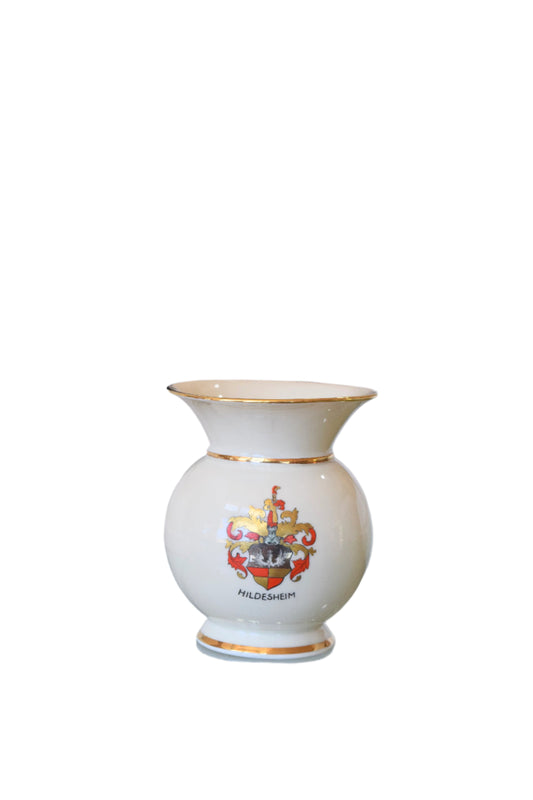 Gerold & Co. Tettau Porcelain Vase