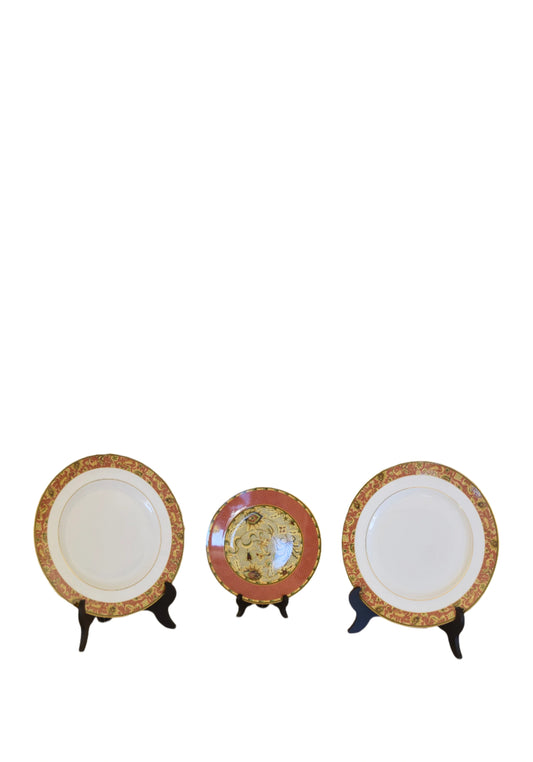 Wedgwood Persia Plate Set